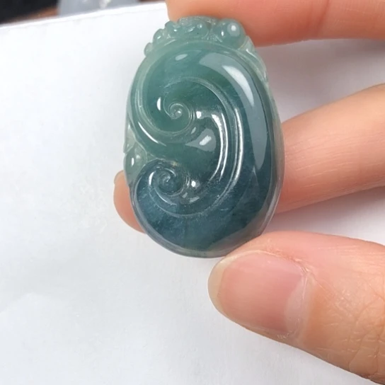 翡翠未镶嵌颈饰缅甸A货，每天下午1点半开播