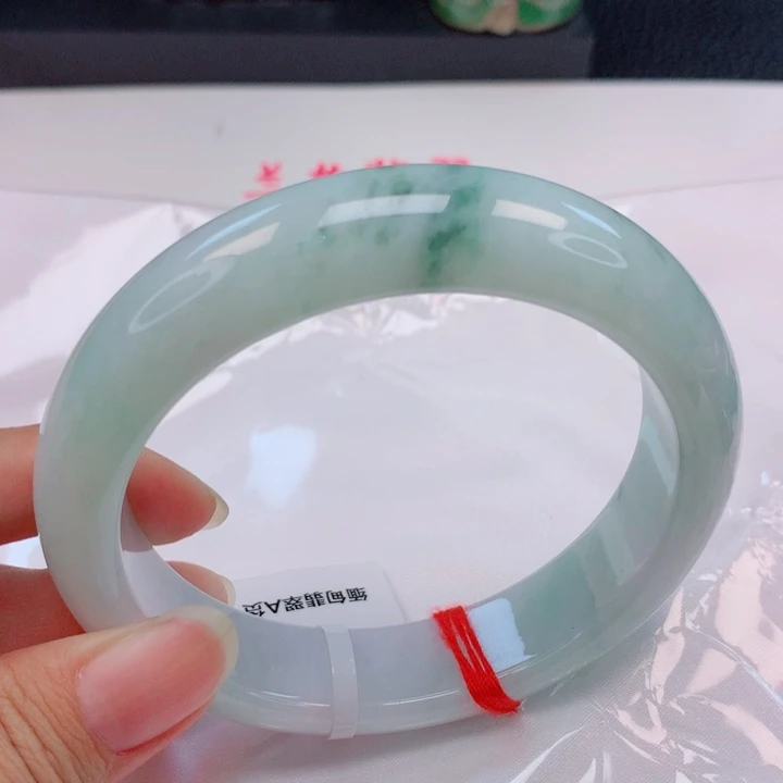 翡翠未镶嵌手镯64圈