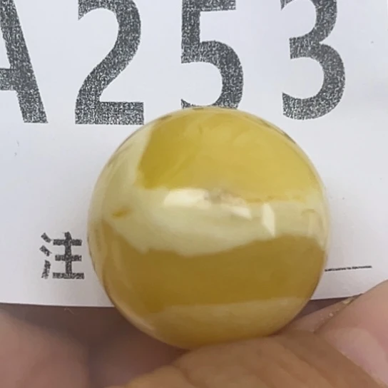 琥珀未镶嵌珠宝奇石微瑕23.1，分3单拍，发一颗珠子
