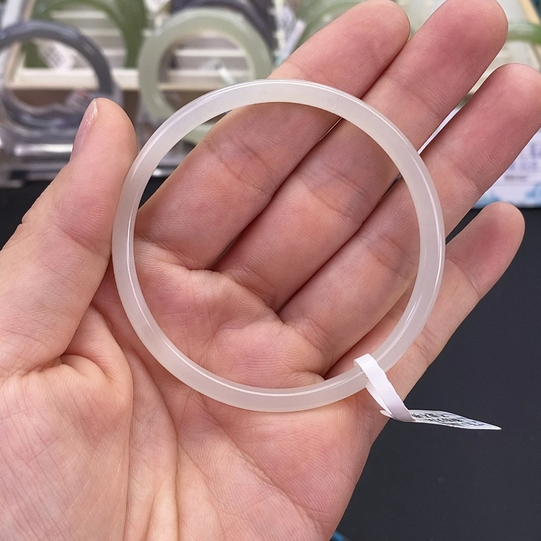 和田玉未镶嵌珠宝奇石56.4