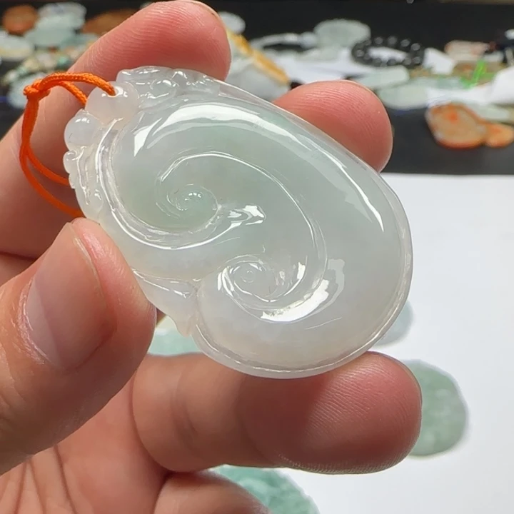 颈饰未镶嵌翡翠如意