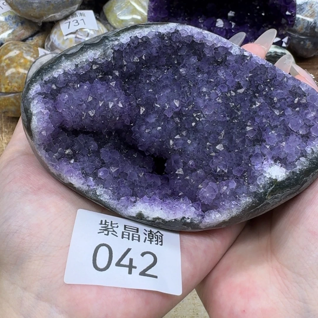 未镶嵌大型摆件（非配饰）水晶