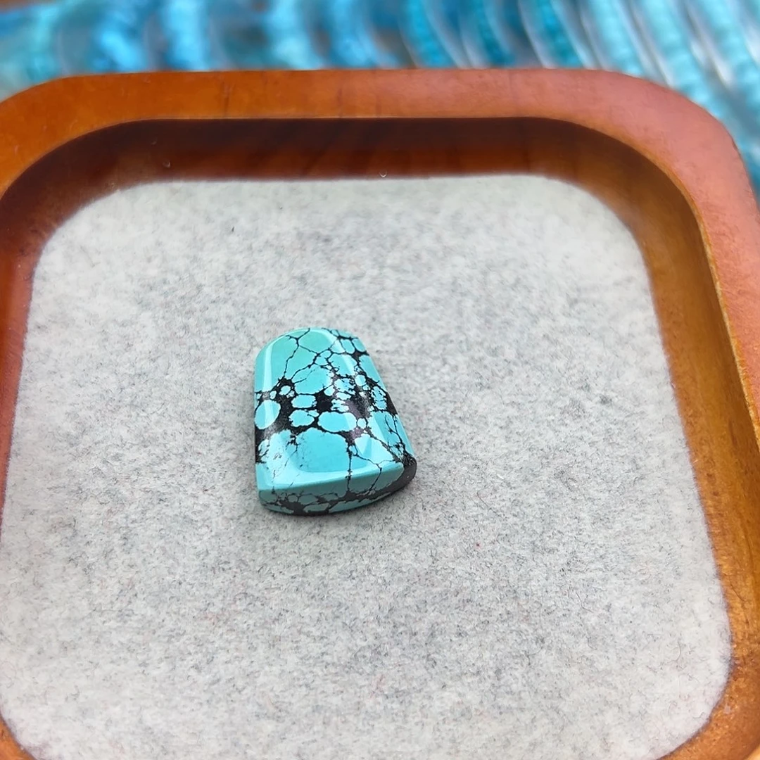 绿松石未镶嵌珠宝半成品