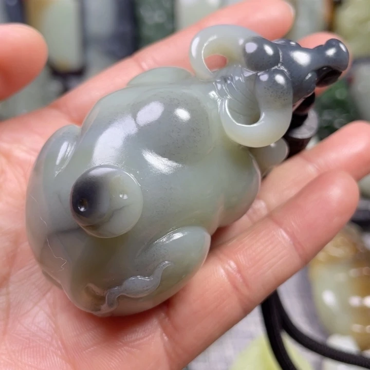 和田玉未镶嵌挂件