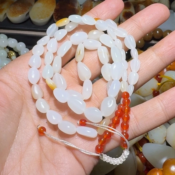 和田玉未镶嵌项链