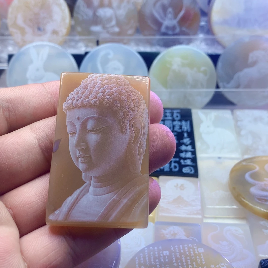 未镶嵌颈饰玛瑙/玉髓张*
