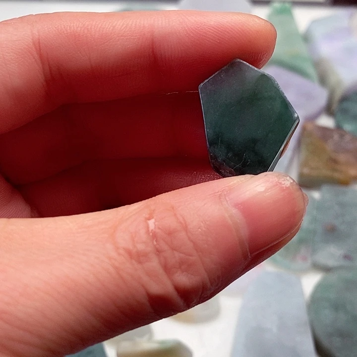 翡翠未镶嵌颈饰缅甸翡翠A货边角