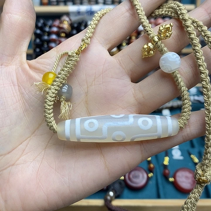 玛瑙/玉髓颈饰合金