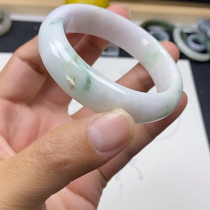 翡翠未镶嵌手镯57.1