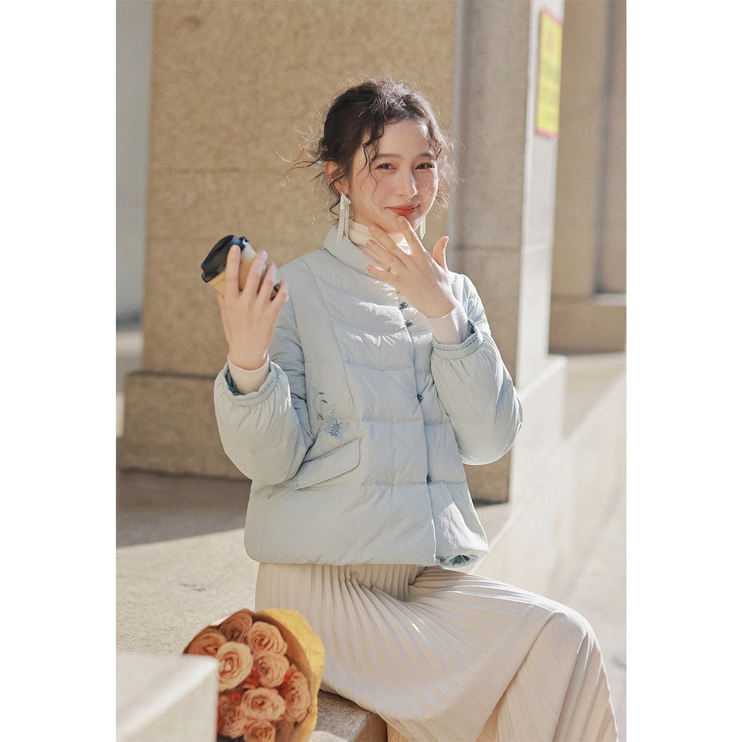 红念文艺鸭绒羽绒服女短款小个子设计感2025新款气质外套上衣