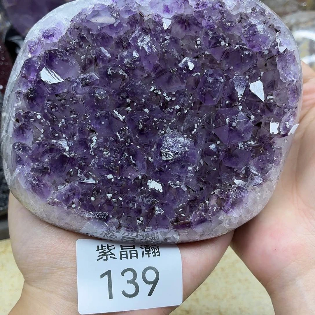 未镶嵌水晶大型摆件（非配饰）