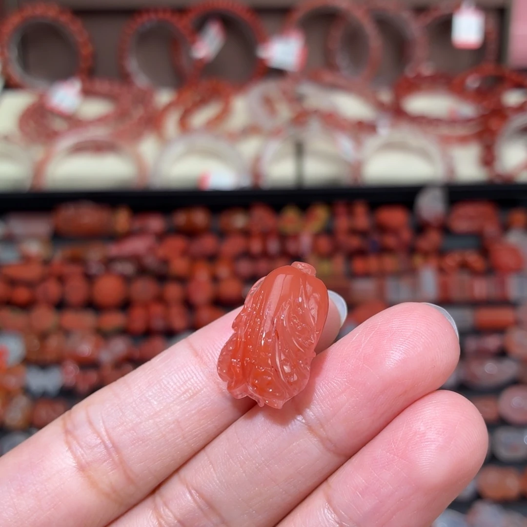 南红玛瑙未镶嵌颈饰白菜吊坠