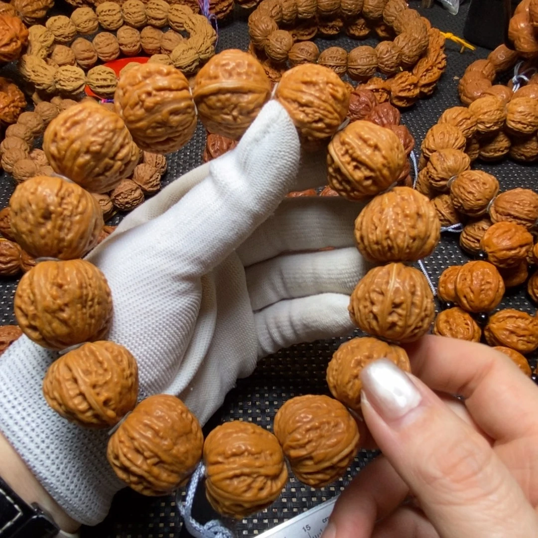 文玩核桃手串方墩