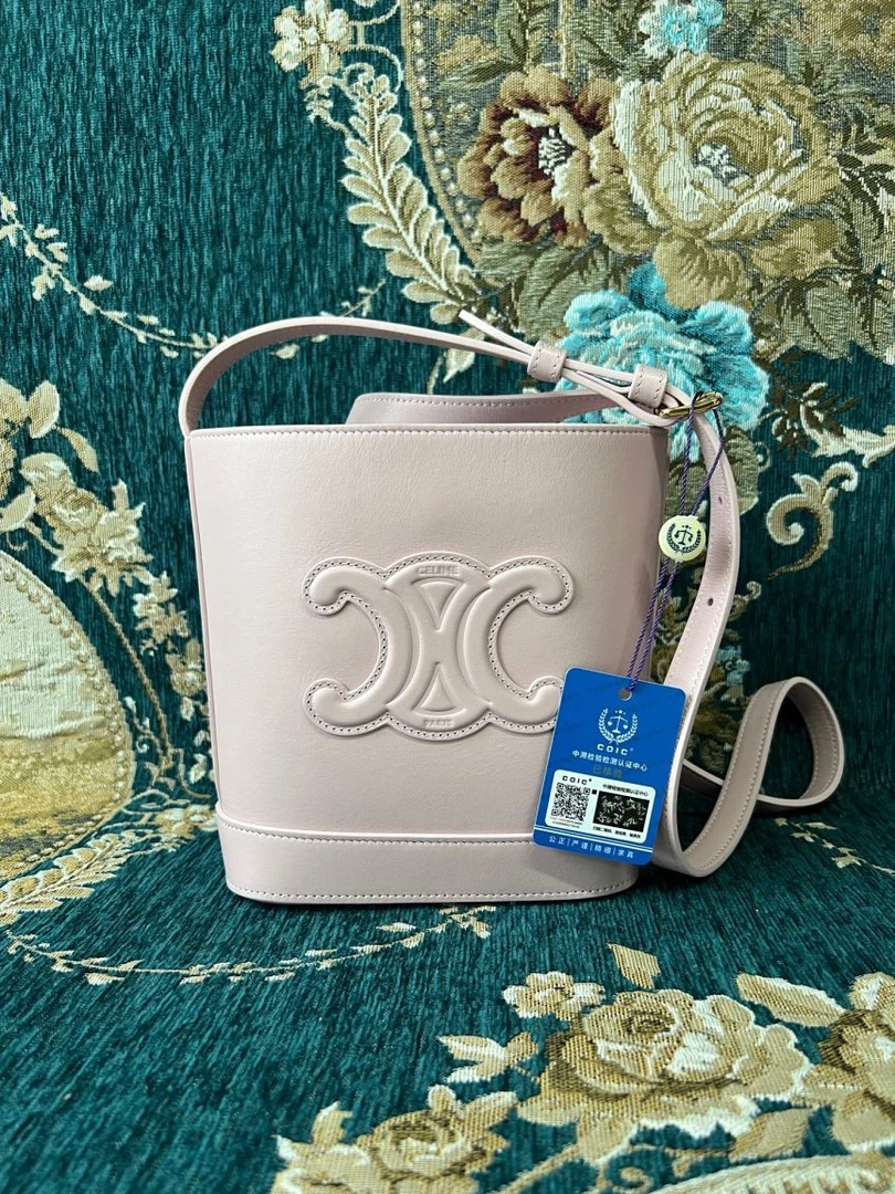 95新 Celine/思琳 安洁利严选樱花粉全皮水桶斜跨包 WH509115