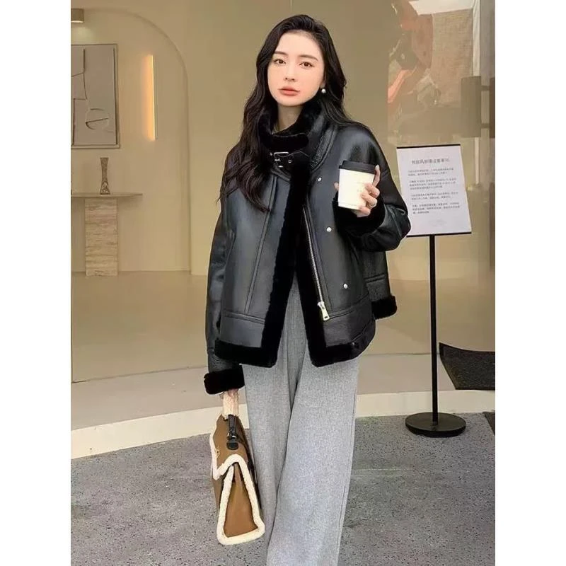 611反季加厚网红设计师气质羊皮翻领短外套时尚