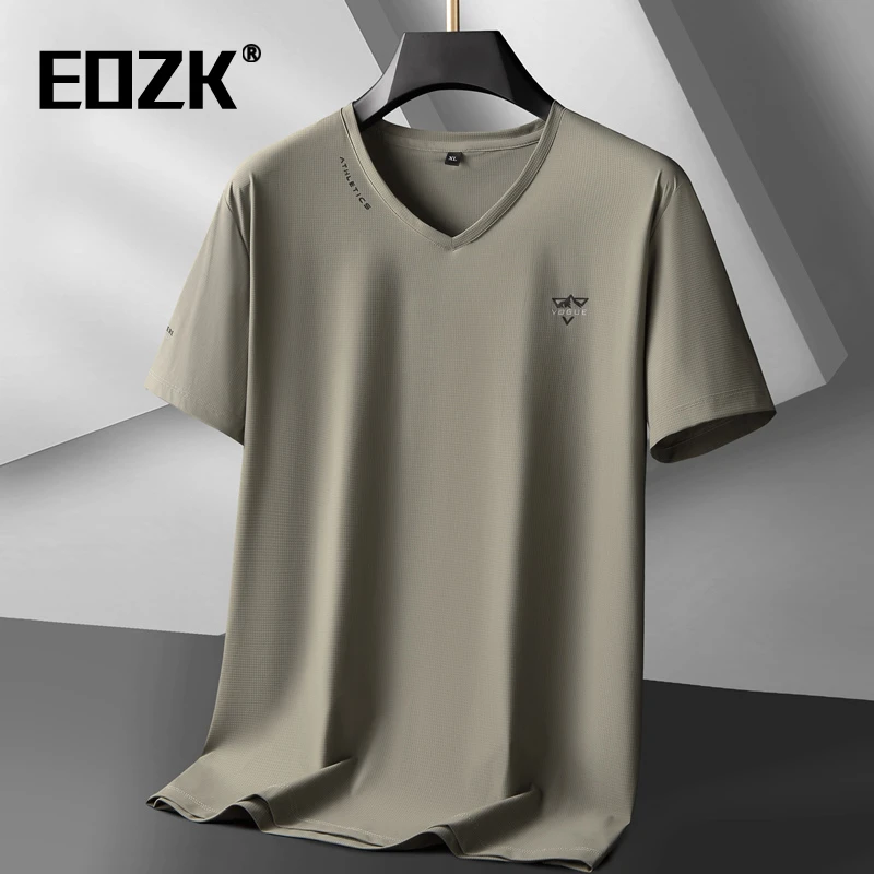 Eozk冰丝高弹V领短袖t恤夏季大码男士宽松休闲体恤薄款透气半袖衫