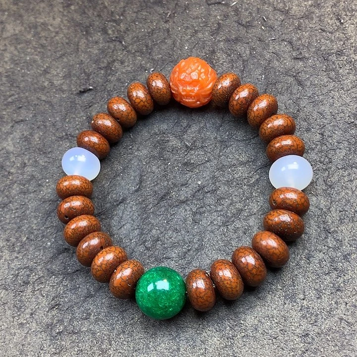 吊坠星月菩提手串