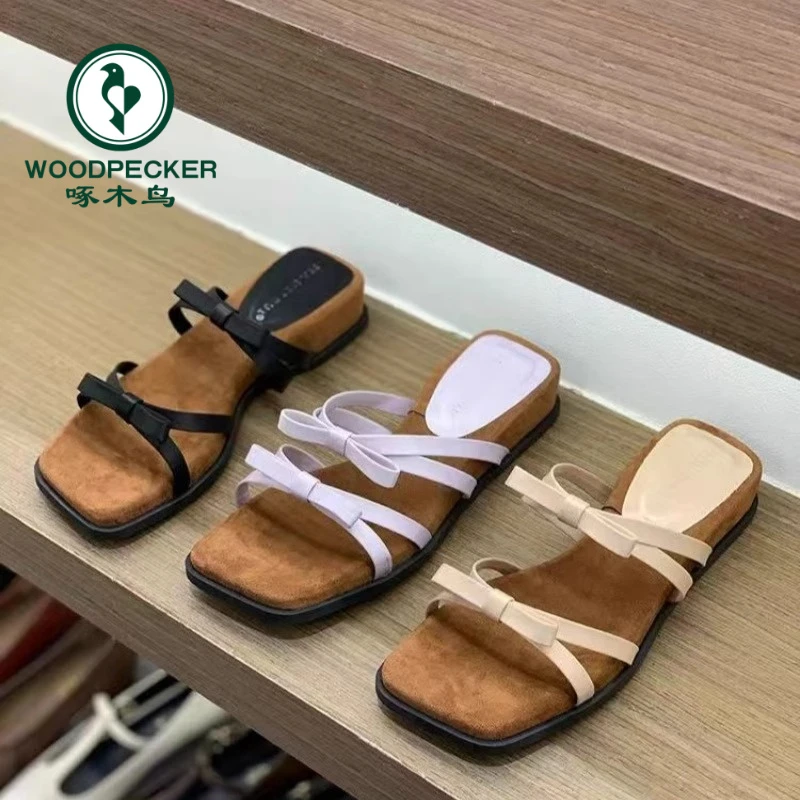 啄木鸟气质坡跟法式细带凉拖鞋仙女鞋2025新款夏季蝴蝶结罗马凉鞋