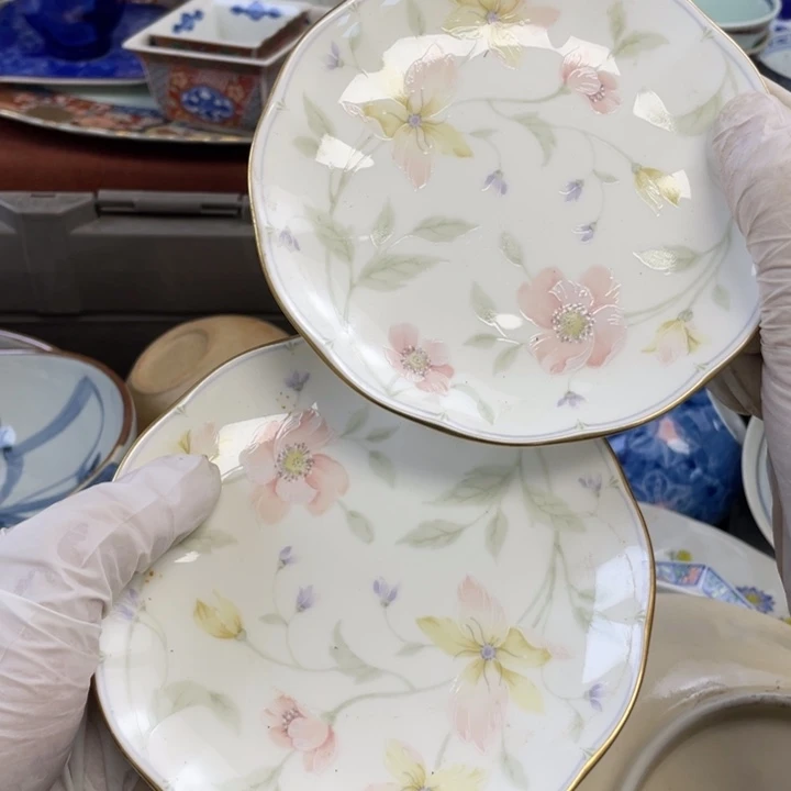 陶他家瓷器真美…开播了