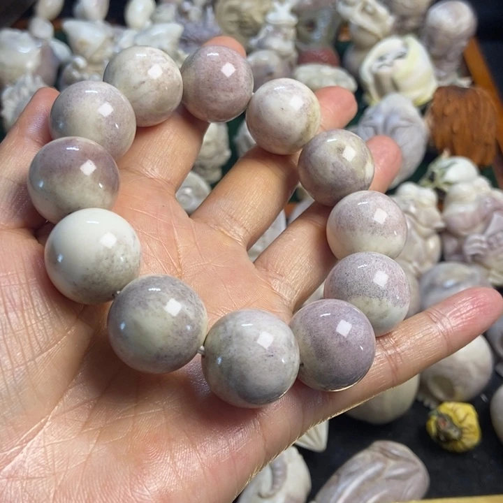 马***猫配饰鹿角雕刻一条出