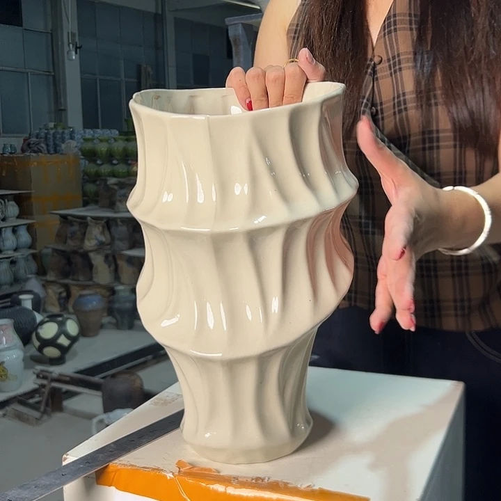 景德镇陶瓷花瓶微瑕介意勿拍
