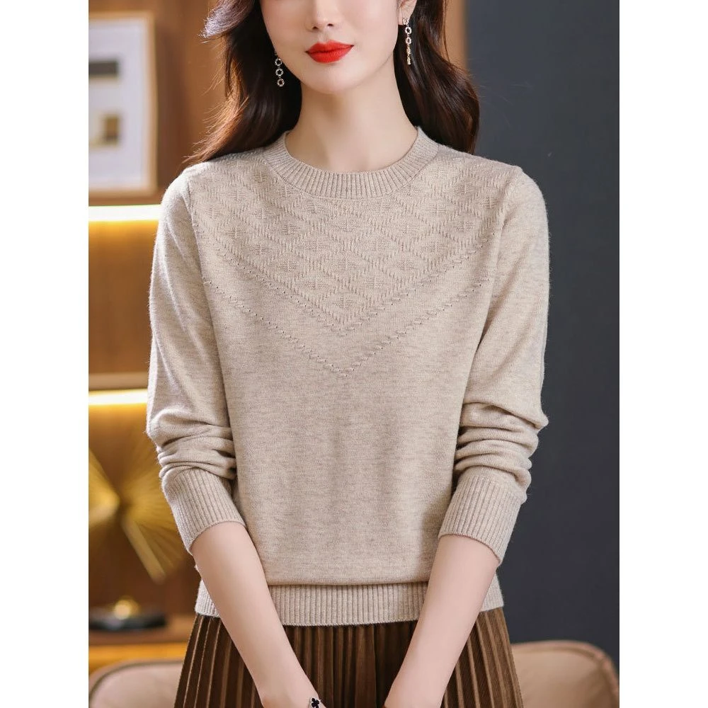 早秋新款圆领纯色提花针织衫宽松百搭时尚毛衣女