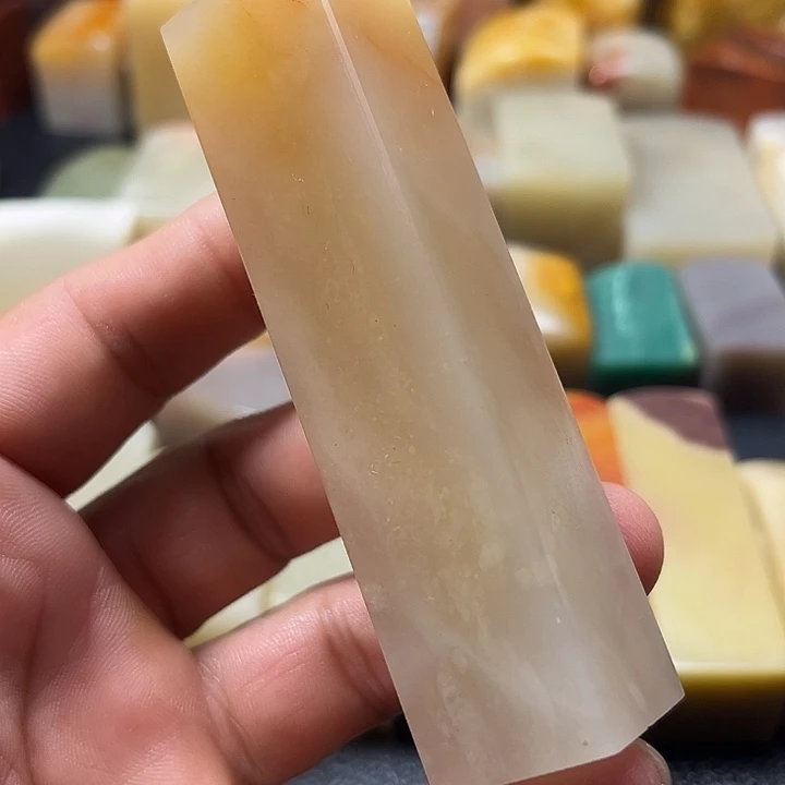 昌化石印石老挝的白冻印章