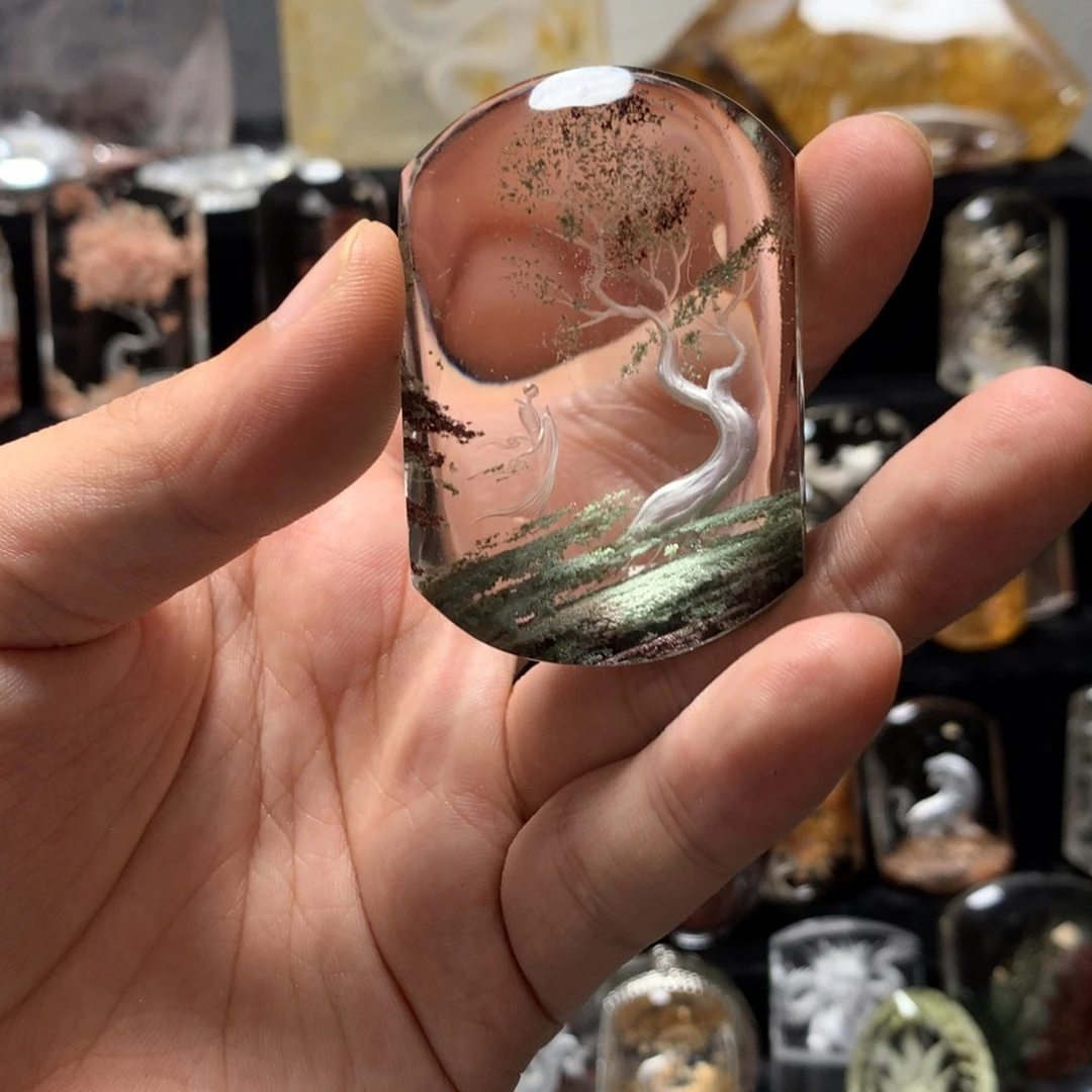 颈饰未镶嵌水晶可**蜴天然水晶