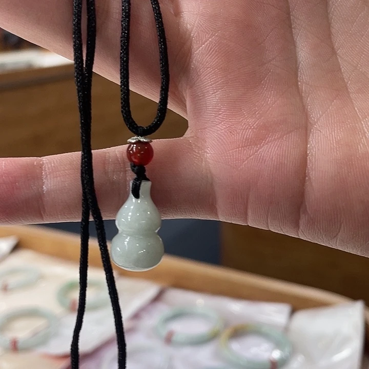 翡翠未镶嵌吊坠(不含链)吊坠