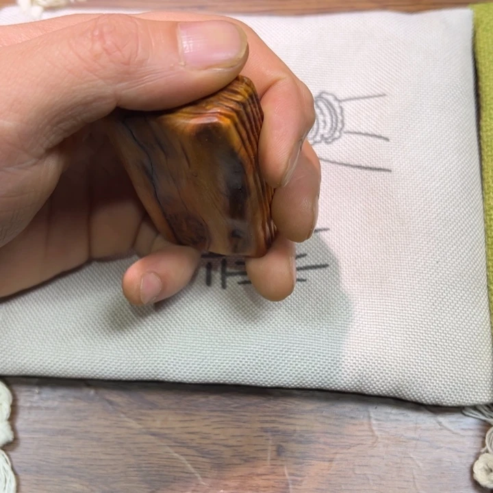 柏木（崖柏）陈化老料手串把件