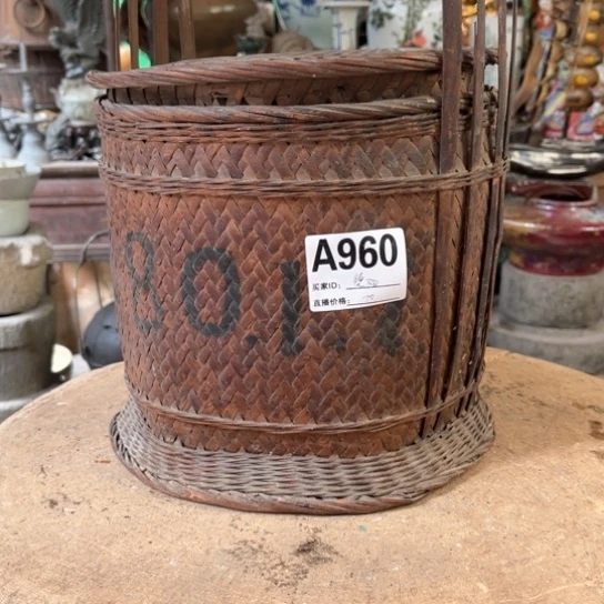 缸德***兄明玉家的老物件