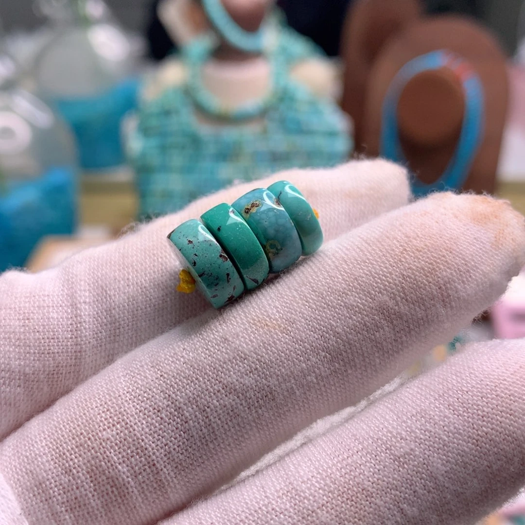 绿松石未镶嵌饰品