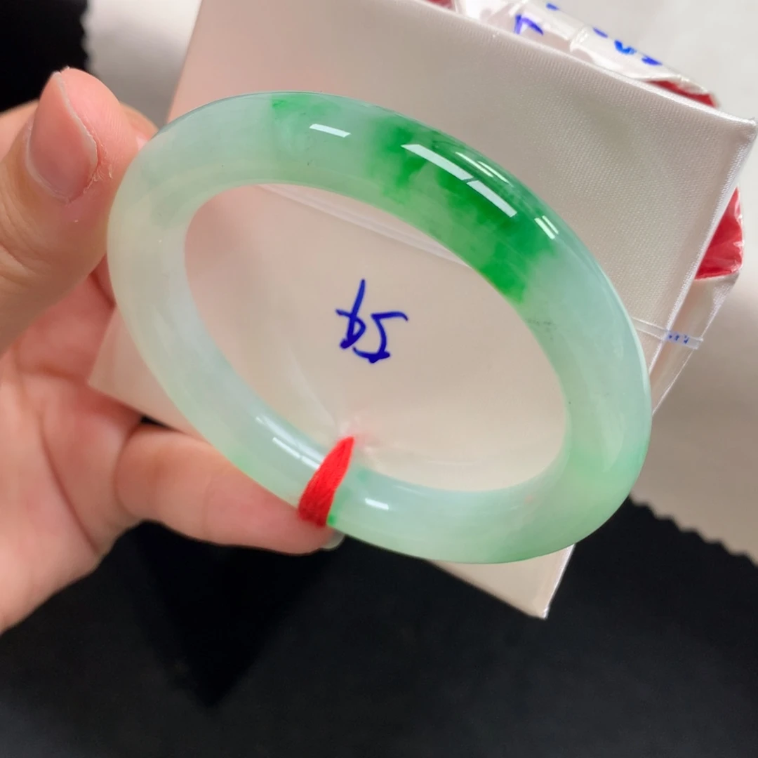 翡翠未镶嵌手镯27号54胖圆基本完美冰胶辣绿点翠