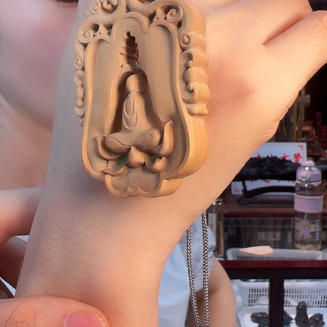 木质类老山檀无相佛挂件