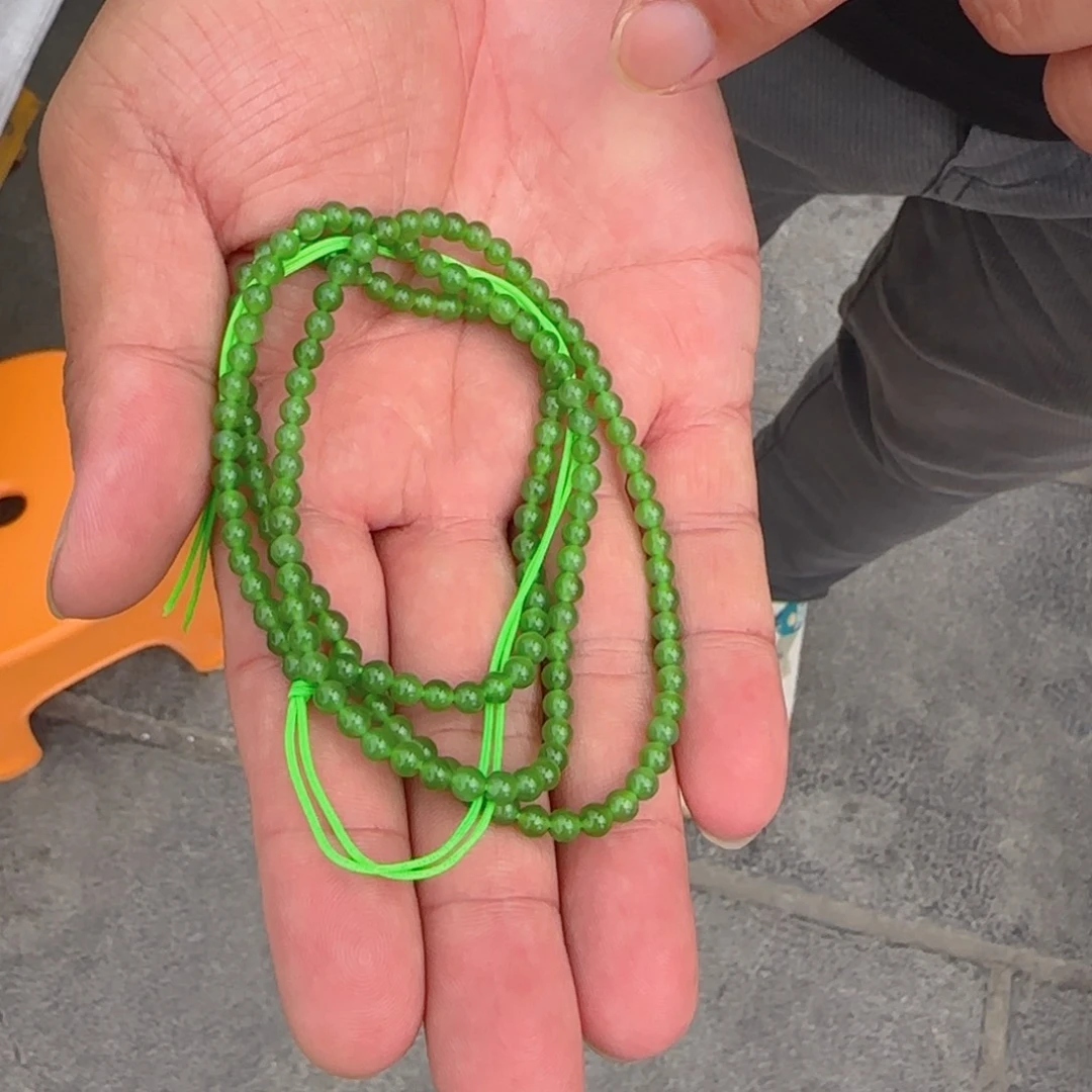 和田玉未镶嵌颈饰俄碧纯净版卡4