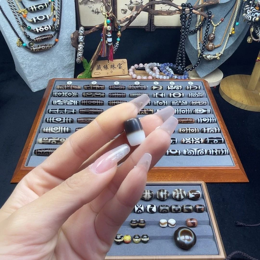 瑾***玛瑙/玉髓未镶嵌颈饰