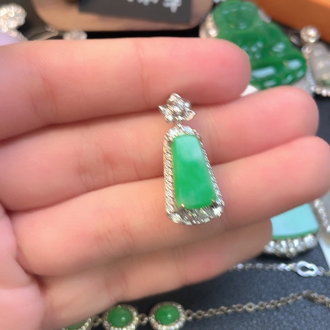 翡翠银S925镶嵌颈饰
