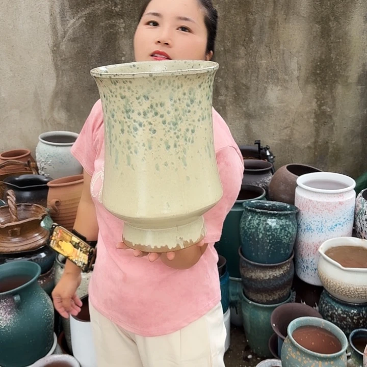 口20高30一个盆子。