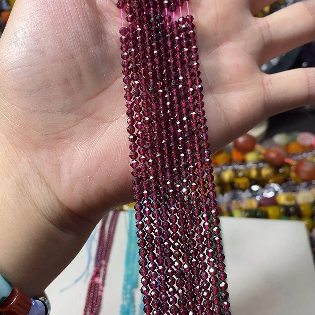 石英质玉未镶嵌，天然紫牙，乌石榴，石切面3.5mm，