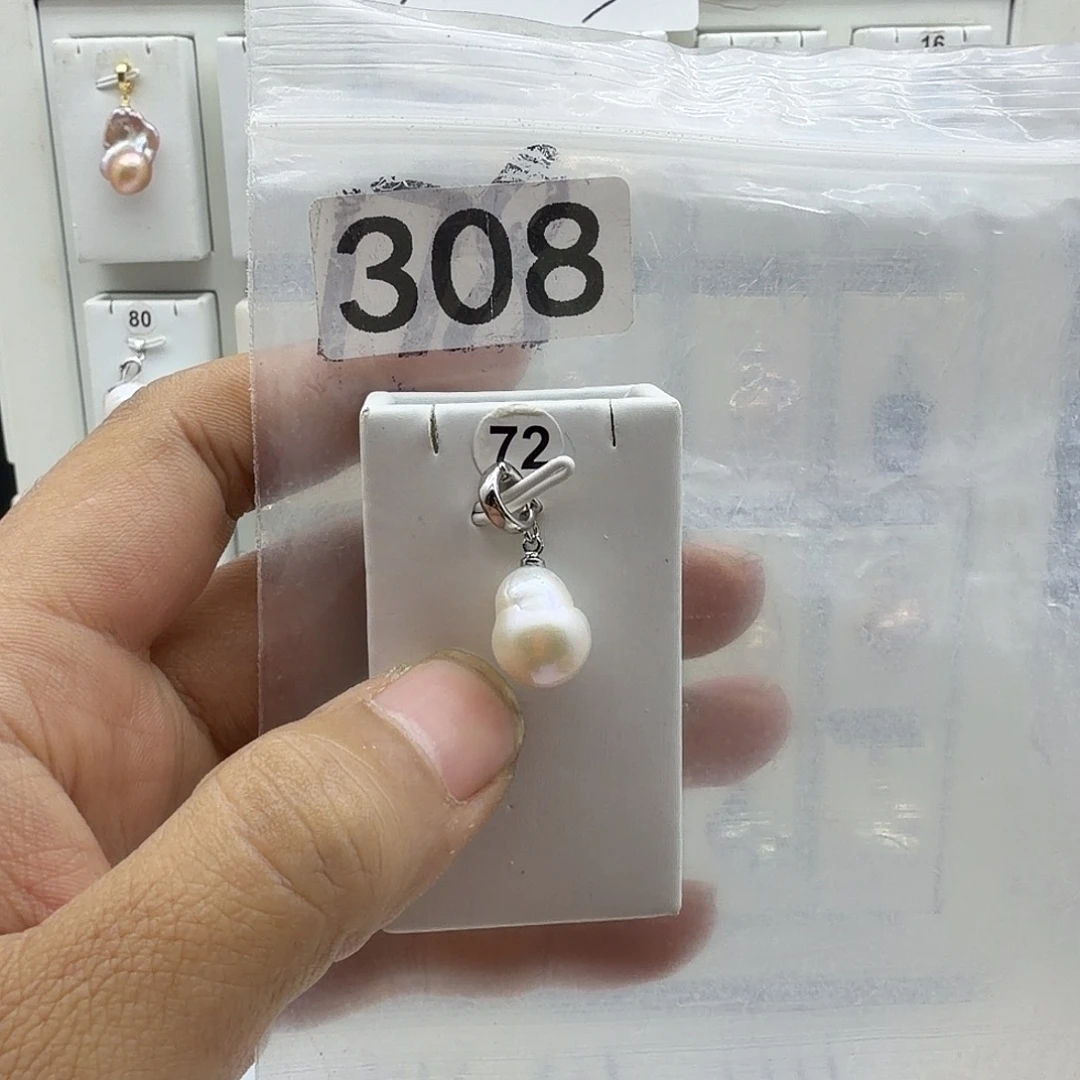 淡水珍珠颈饰合金