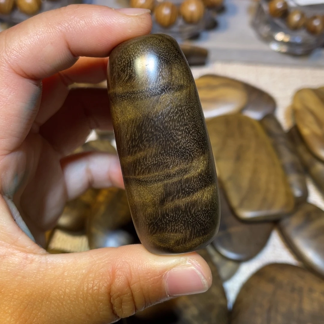 其他楠木（金丝楠）手把件