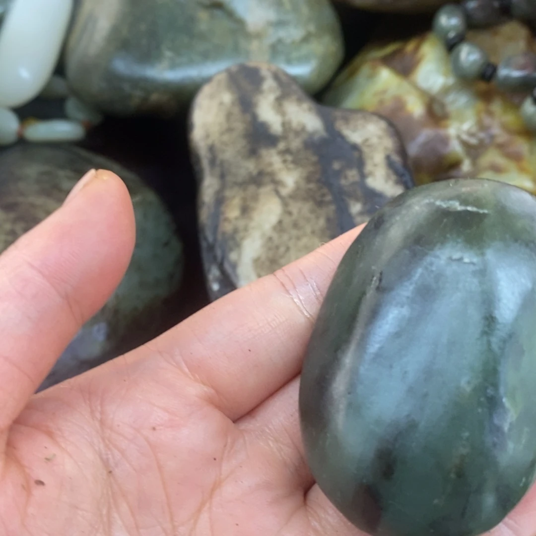 未镶嵌和田玉挂件