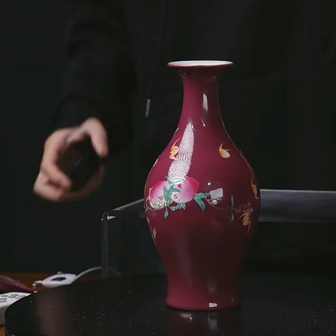 X胭脂紫釉粉彩福寿纹橄榄瓶