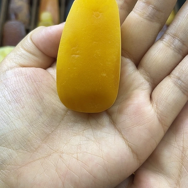 定制琥珀未镶嵌86687788877原石定制