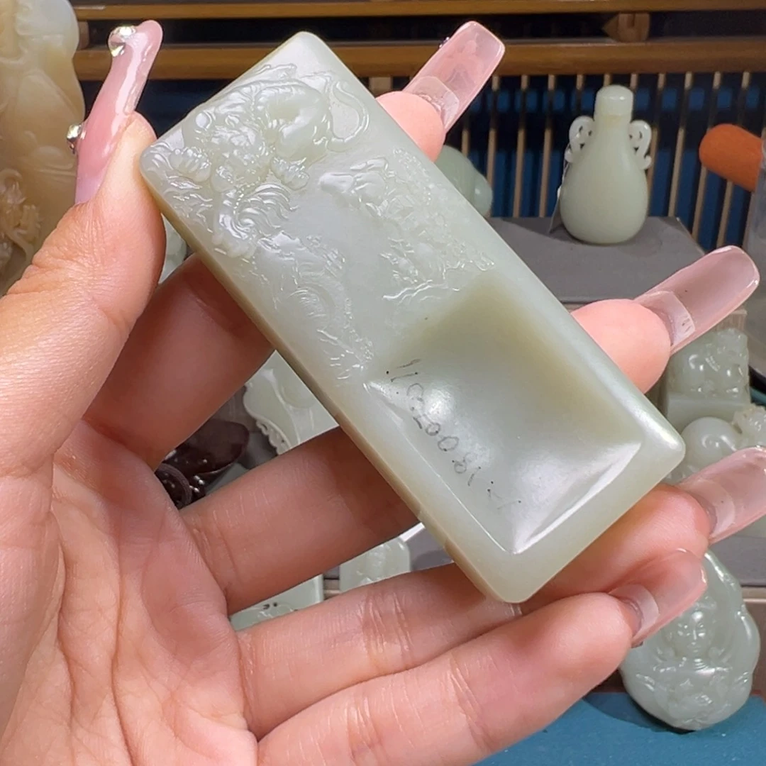 和田玉（糖玉）未镶嵌颈饰