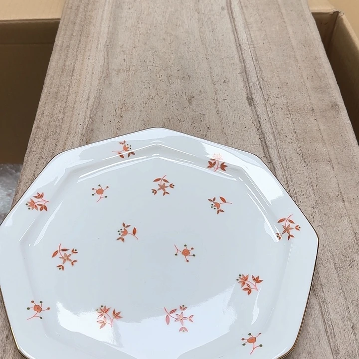 瓷片阿*噗哈哈哈哈哈哈哈哈哈我