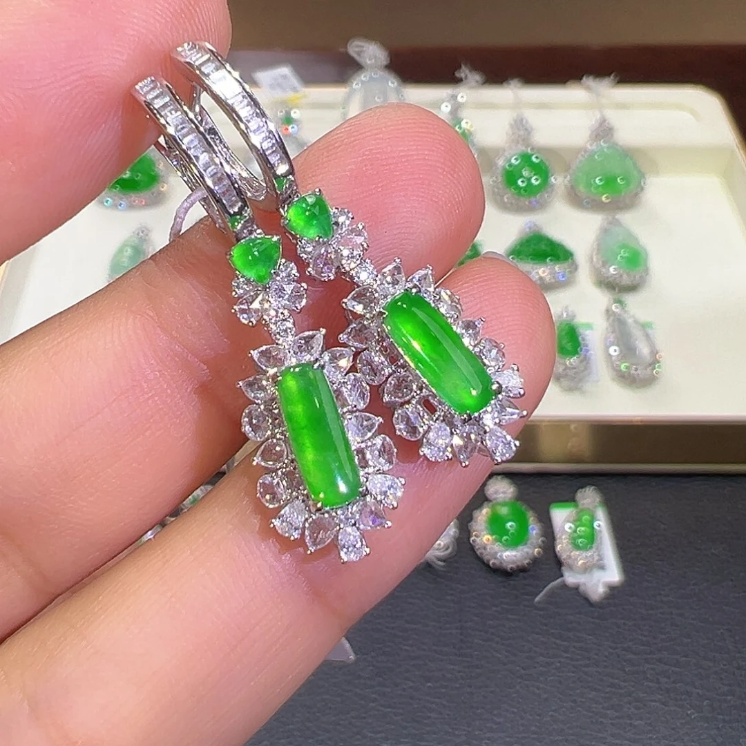 翡翠18K金镶嵌耳饰