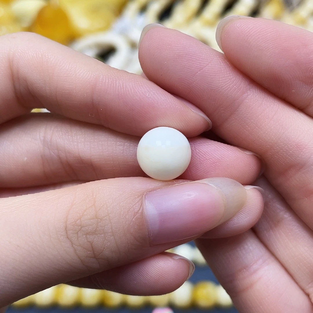 裸石蜜蜡未镶嵌圆珠10.7mm