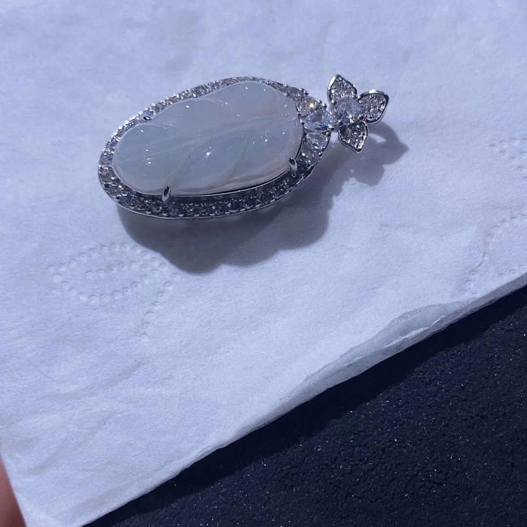 翡翠吊坠(不含链)未镶嵌