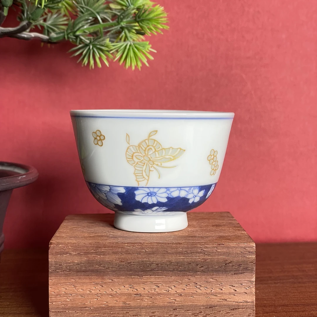 玲珑集 青花蓝底蝴蝶杯 LL282